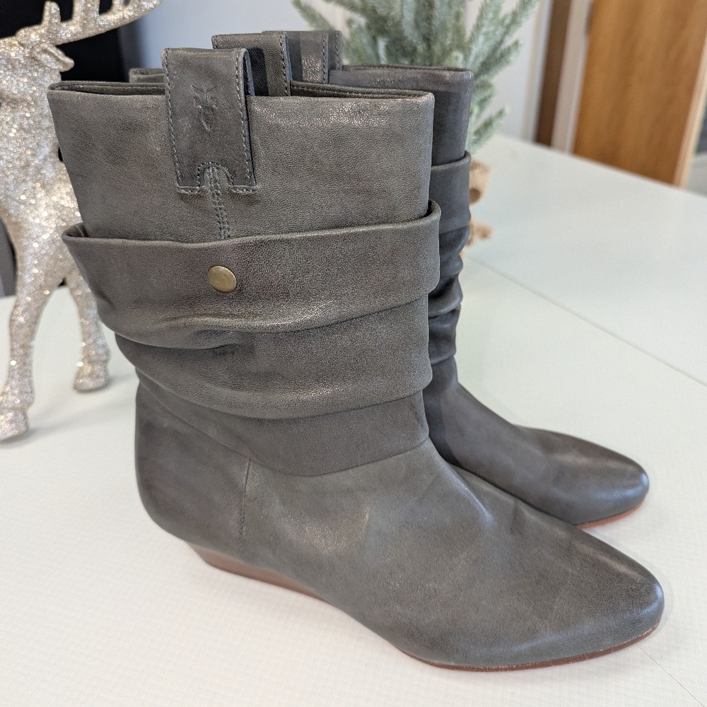 NWOB GRAY FRYE SAM SLOUCH ANKLE BOOTIES